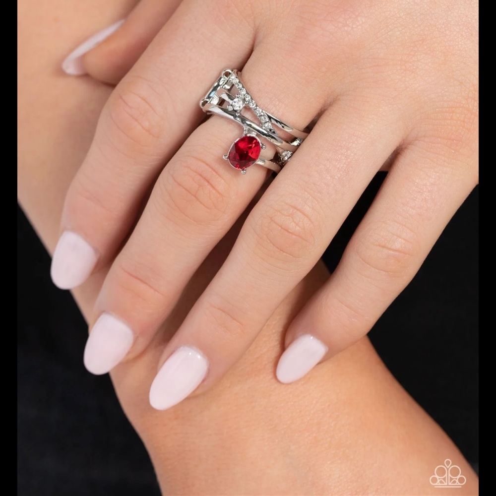 ❤️♦️❤️ “ALTERNATING ALLURE" RED GEMSTONE RING ~ PAPARAZZI❗️❤️🔺❤️ - Picture 3 of 3